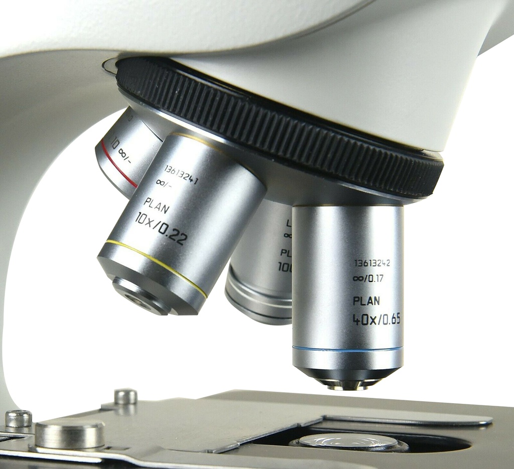 Microscopio Leica DM500